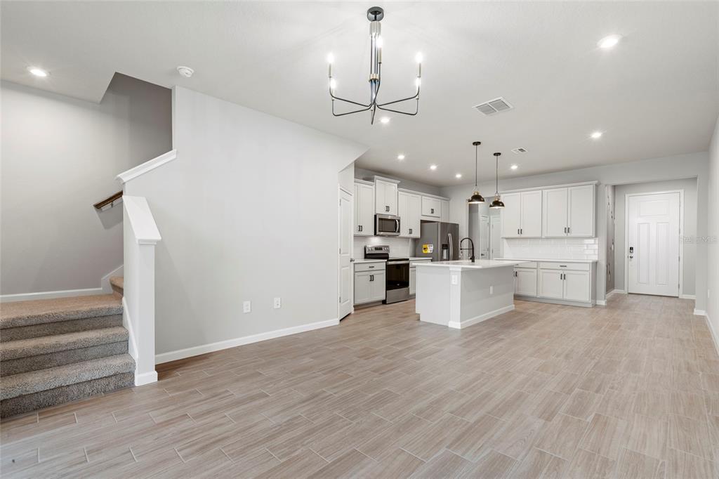 4156 Cloud Hopper Way Lutz, FL 33559 - Photo 13 of 35