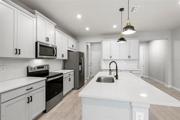 $2,495 | 4156 Cloud Hopper Way, Lutz, FL 33559