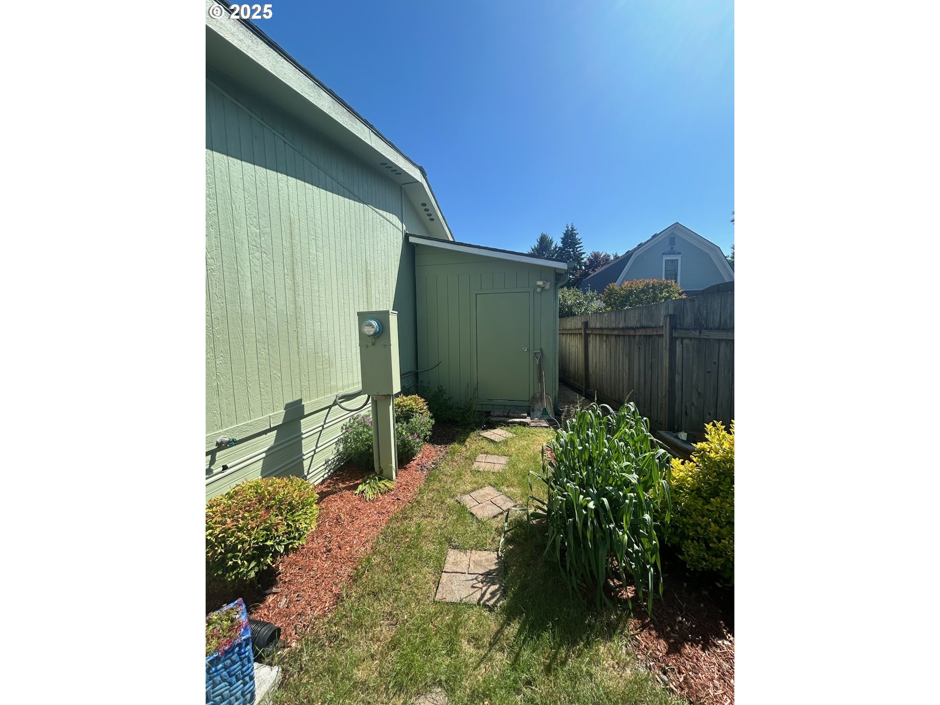 503 Southeast Sheridan Road, Unit 8 Sheridan, OR 97378 - Photo 4 of 41 Shed