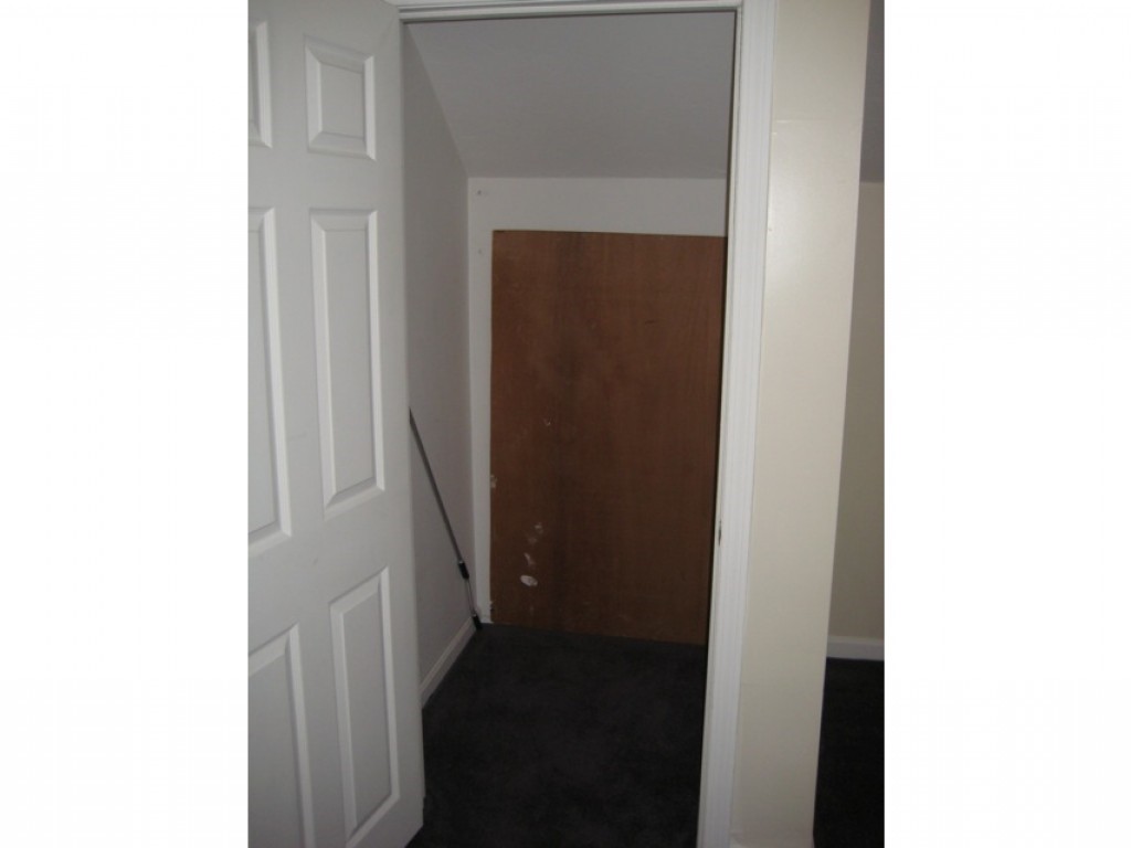 307 Circle Road, Unit 307 Manchester, NH 03103 - Photo 16 of 18