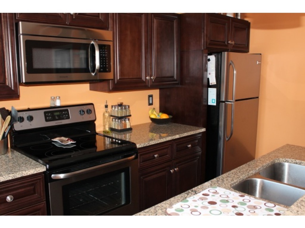 307 Circle Road, Unit 307 Manchester, NH 03103 - Photo 5 of 18