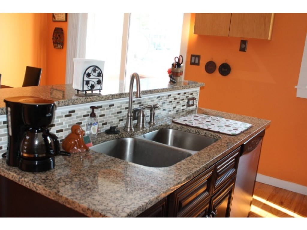 307 Circle Road, Unit 307 Manchester, NH 03103 - Photo 6 of 18