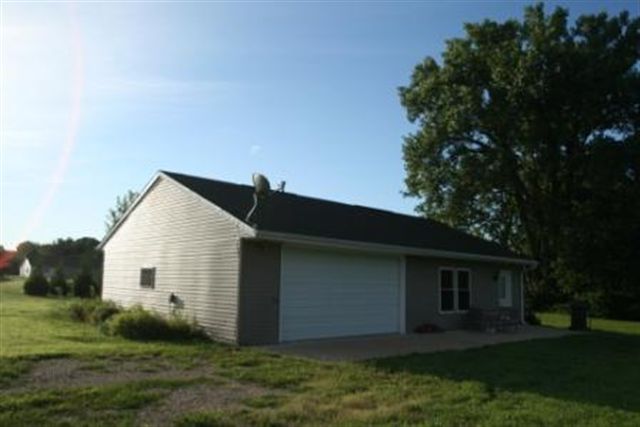 1277 Florence Road Lacon, IL 61540 - Photo 1 of 8 Gallery Image 1