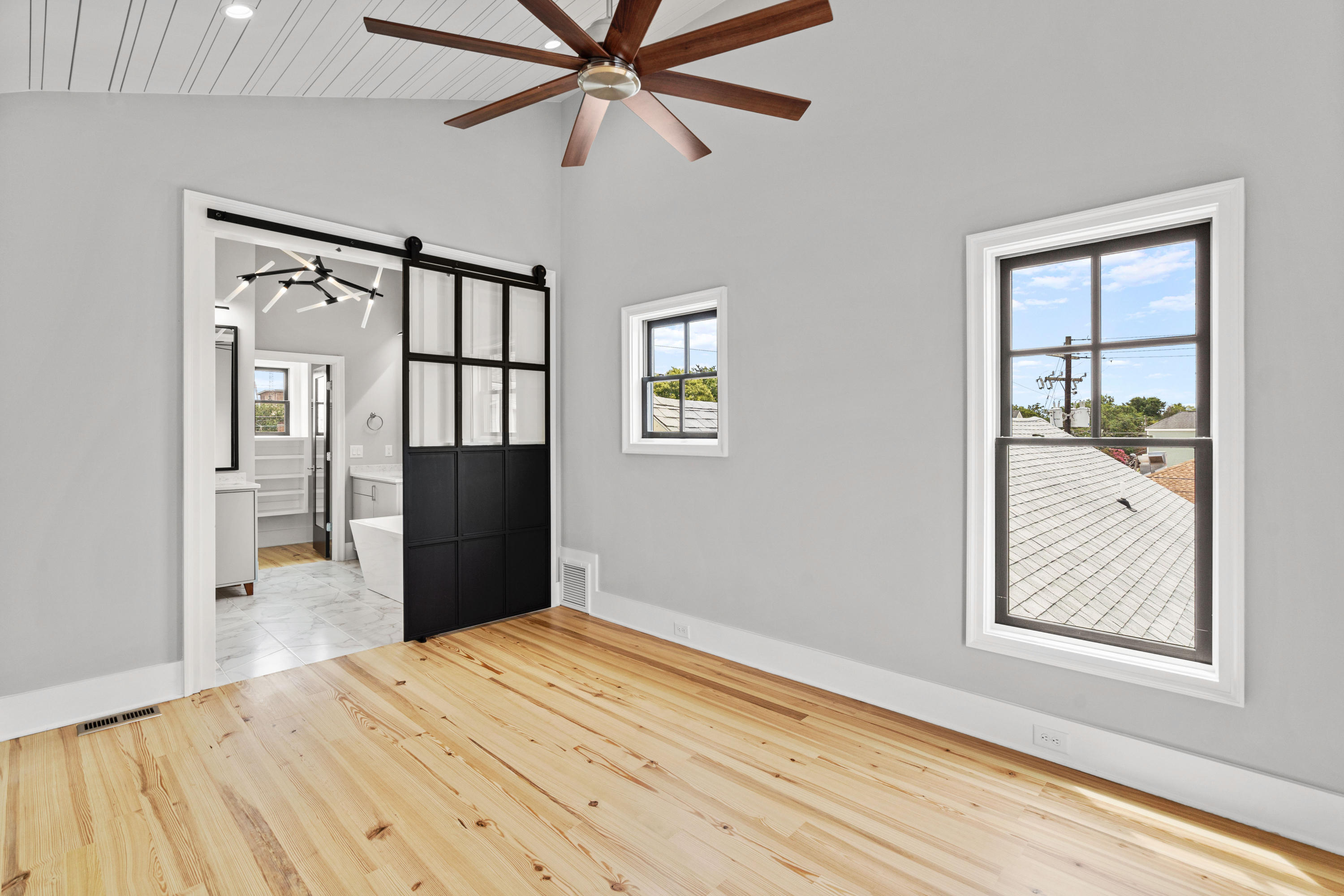 2 Line Street Charleston, SC 29403 - Photo 15 of 41 Owner's Suite