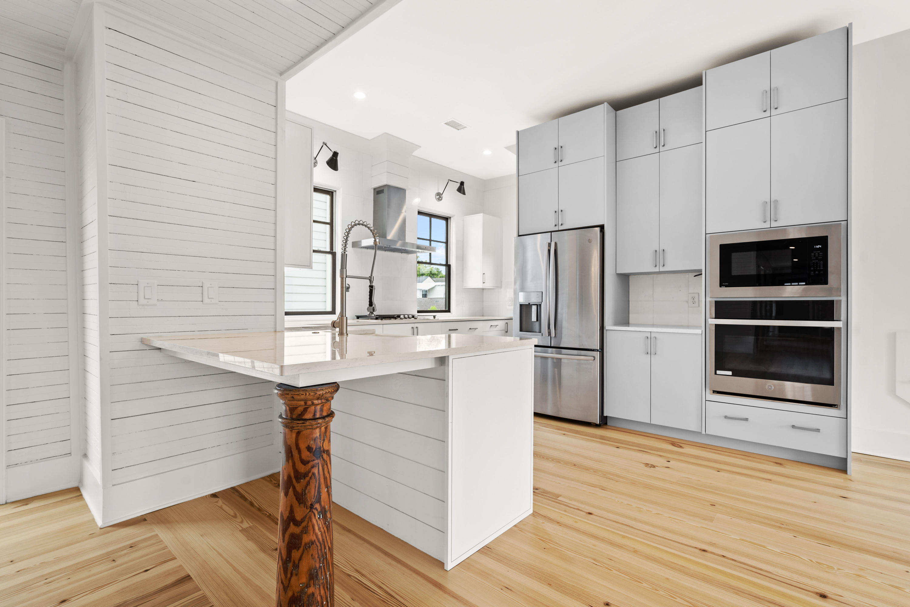 2 Line Street Charleston, SC 29403 - Photo 6 of 41 Modern Kitchen