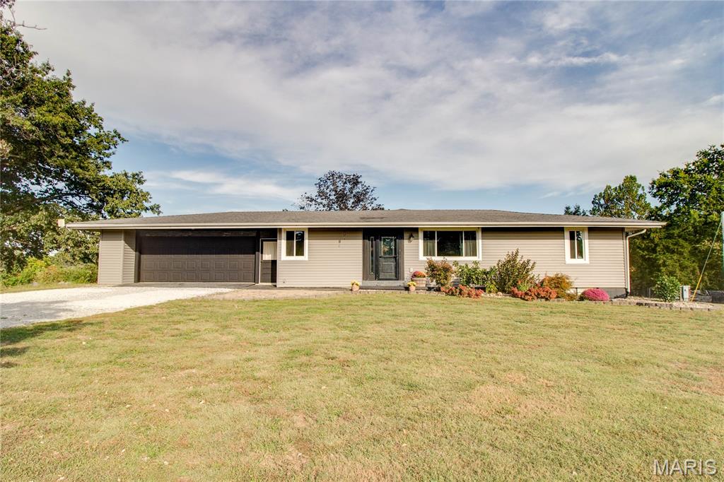 115 Schoeneman Road Shipman, IL 62685 - Photo 17 of 80 Gallery Image 17