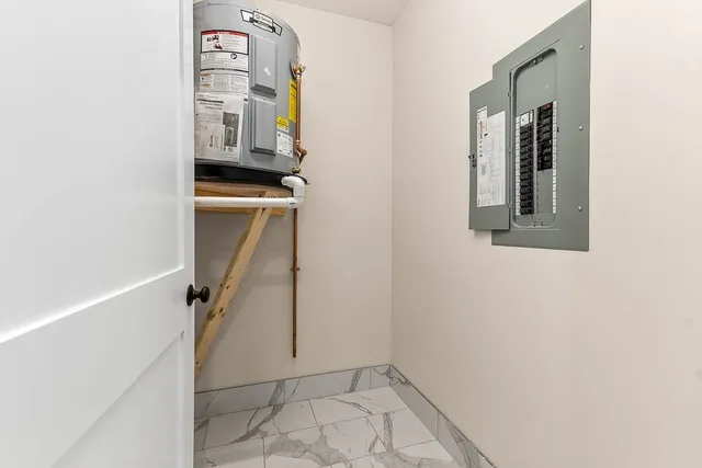 $4,200 | 22 Everett Street, Unit 405, Westwood, MA 02090