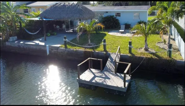 $2,400 | 13912 Duley Avenue, Hudson, FL 34667