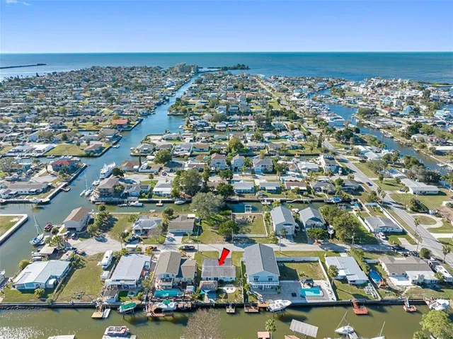 $2,400 | 13912 Duley Avenue, Hudson, FL 34667