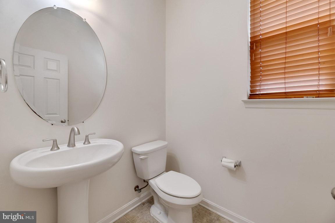 6314 Old Washington Road Elkridge, MD 21075 - Photo 23 of 52 Powder Room at Main Level