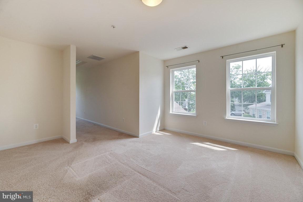 6314 Old Washington Road Elkridge, MD 21075 - Photo 27 of 52 Private Sitting Room at Master Bedroom