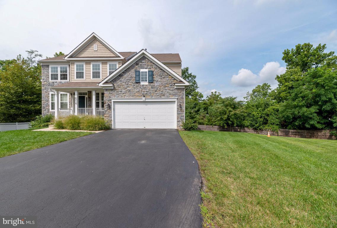 6314 Old Washington Road Elkridge, MD 21075 - Photo 4 of 52 Lots of parking at driveway and 2 car garage
