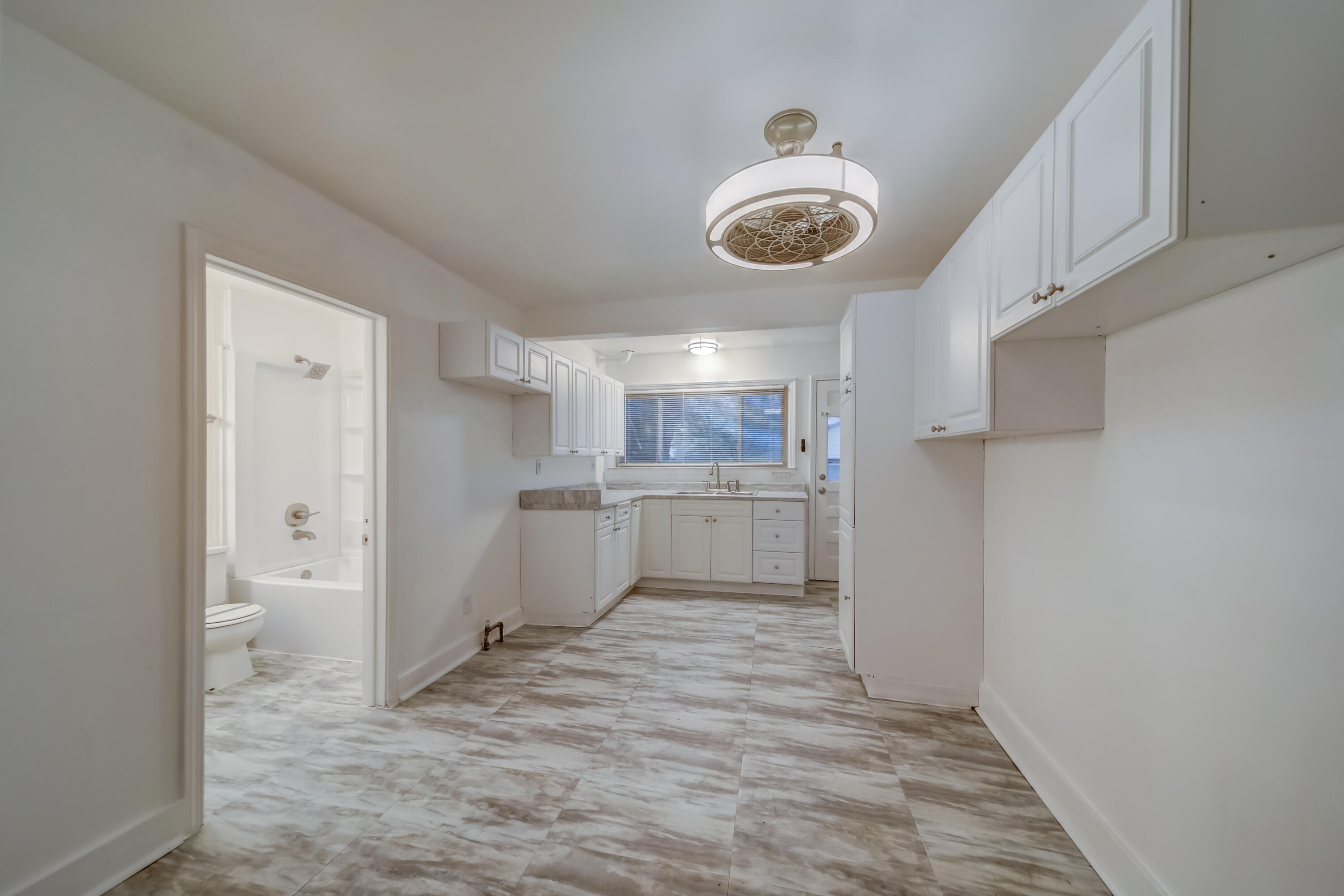 22748 Melrose Avenue Eastpointe, MI 48021 - Photo 4 of 12 22748 Melrose Ave, Eastpointe Kitchen v2