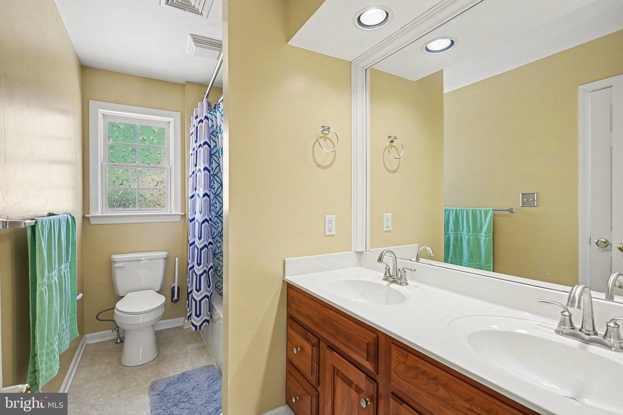 50 Angela Lane York, PA 17402 - Photo 12 of 30