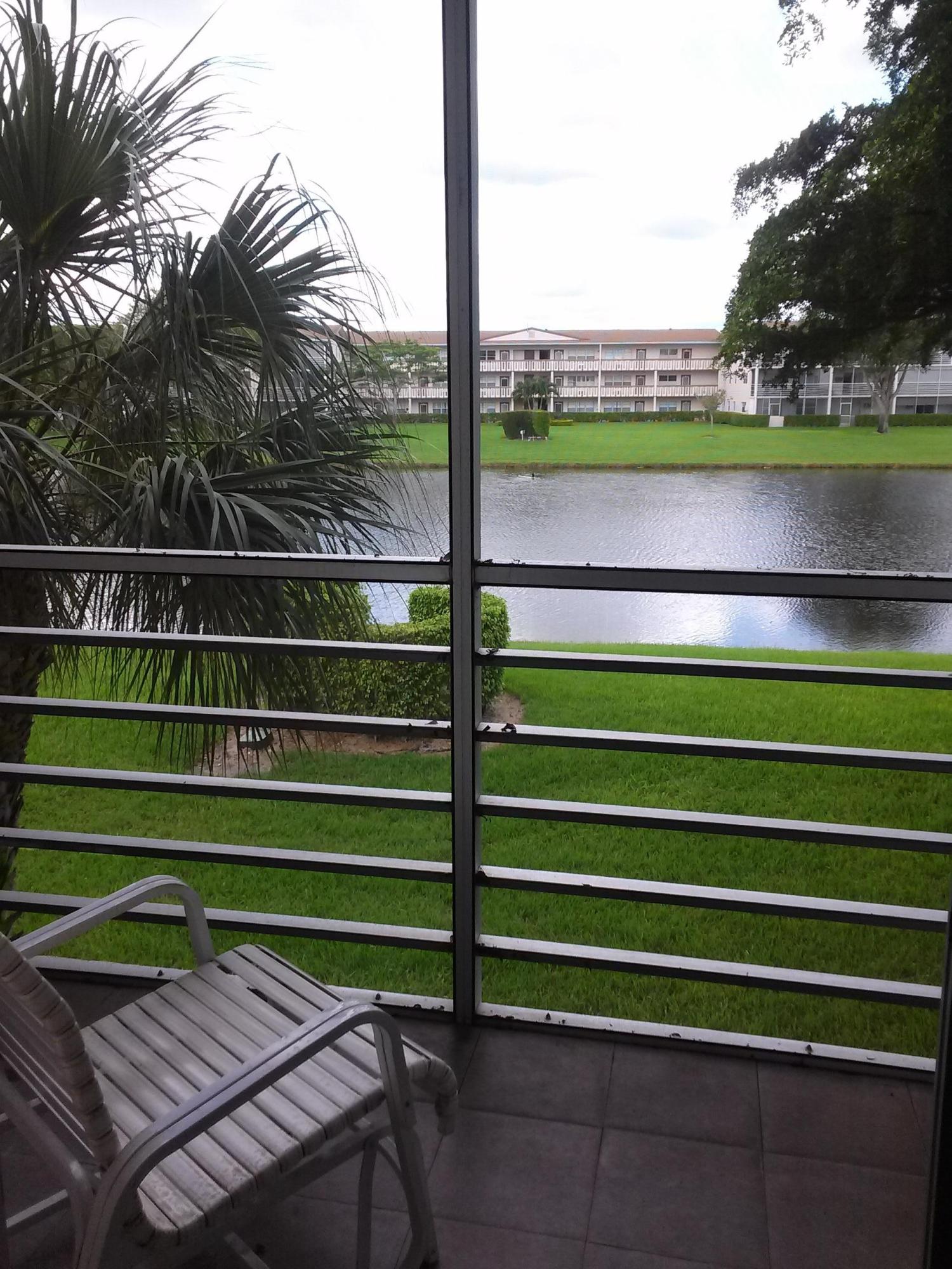 190 Brighton East, Unit E Boca Raton, FL 33434 - Photo 5 of 8 CAM00226--LAKE