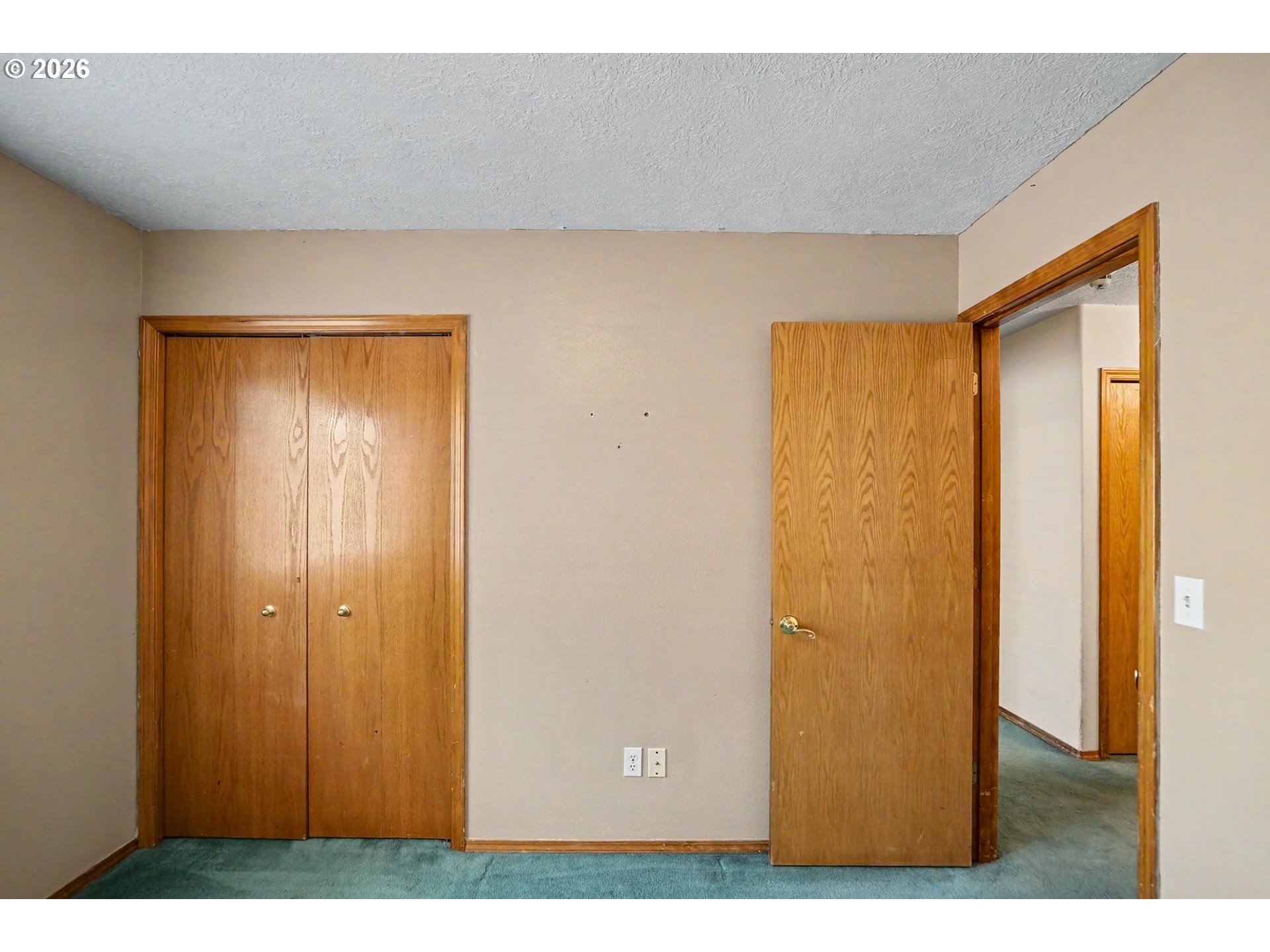 2662 South 12th Street Lebanon, OR 97355 - Photo 21 of 38 a view of an empty room