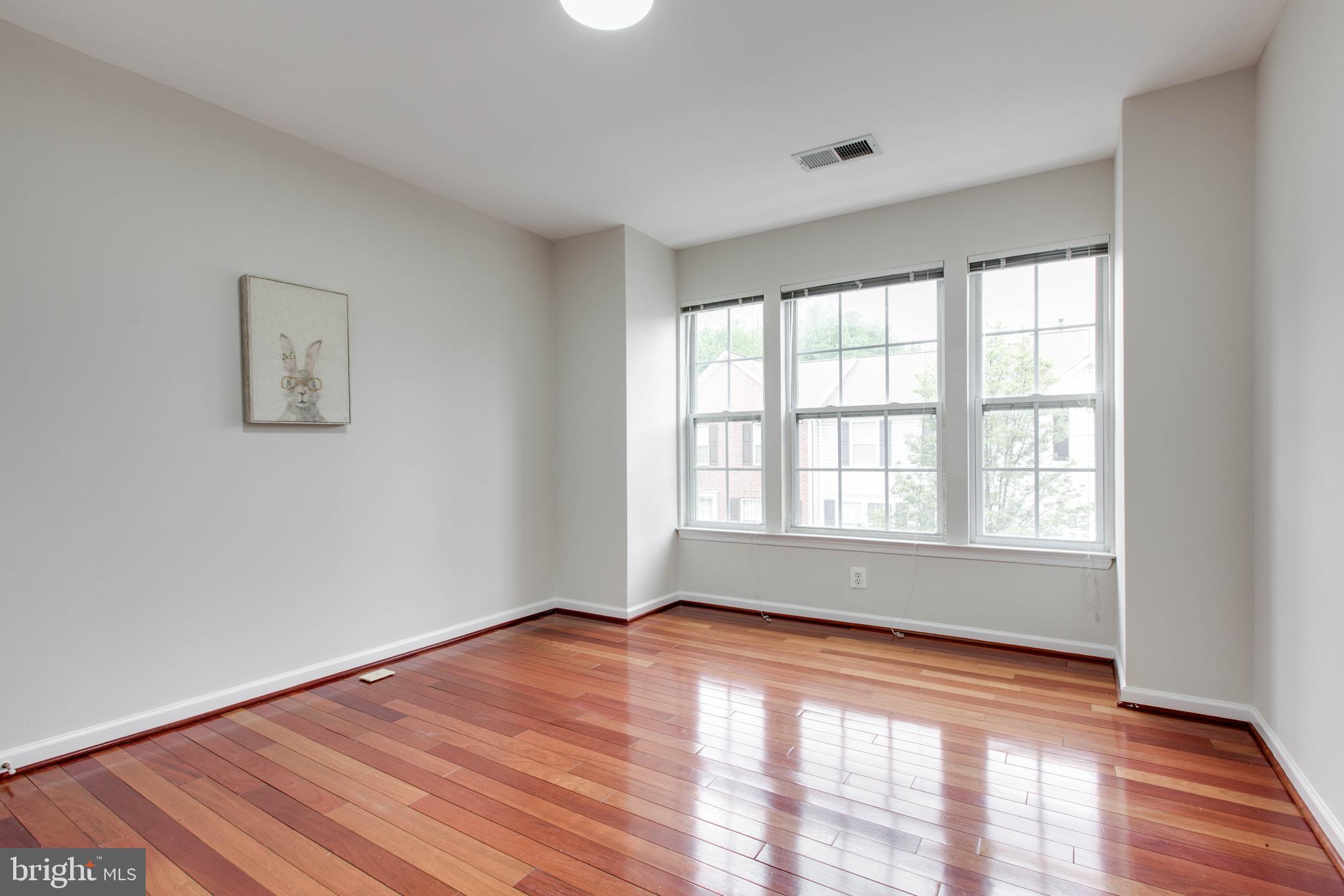 7086 Water Oak Road, Unit 200 Elkridge, MD 21075 - Photo 29 of 47 Bedroom #2