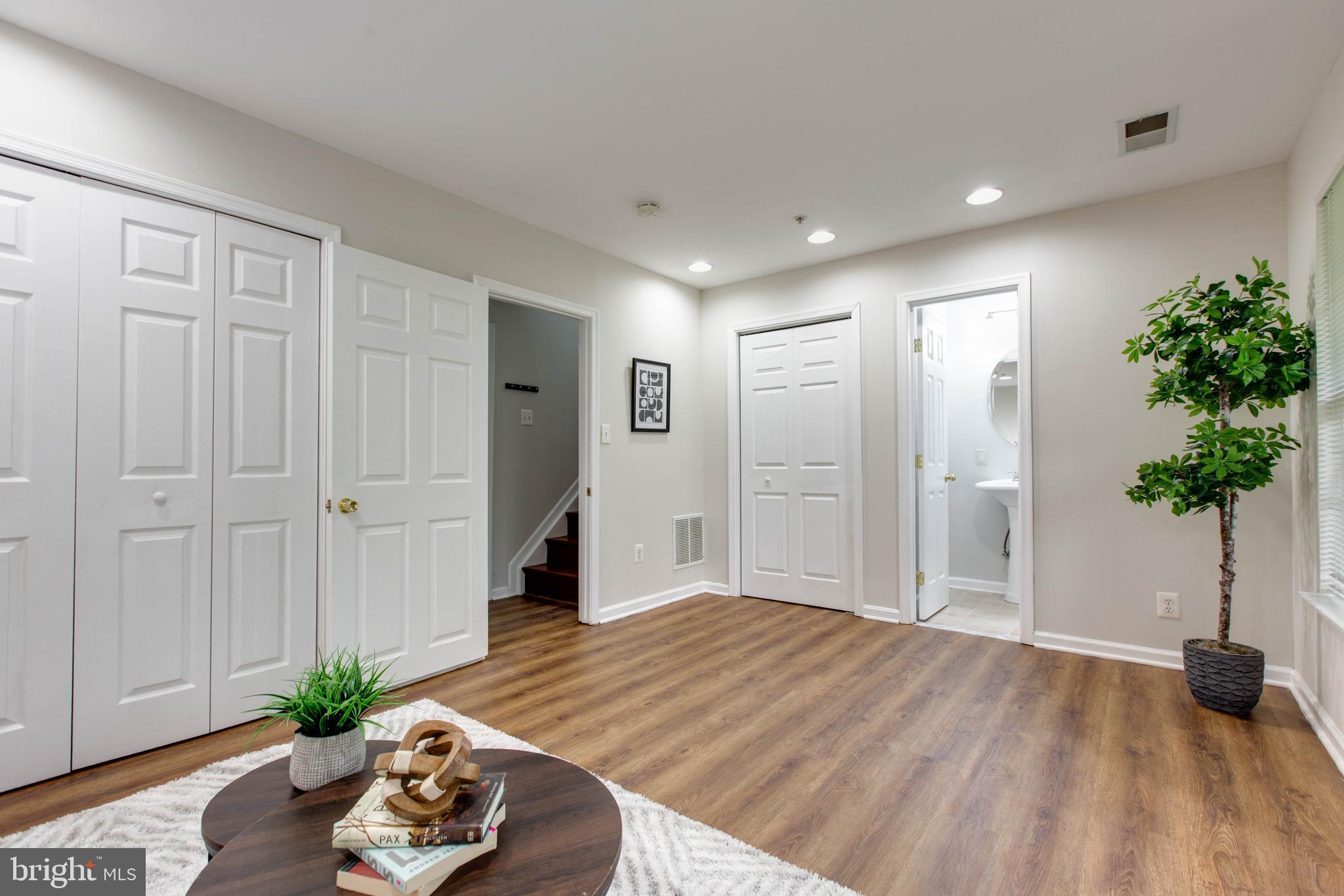 7086 Water Oak Road, Unit 200 Elkridge, MD 21075 - Photo 40 of 47 Flex Room/ bedroom office/ office