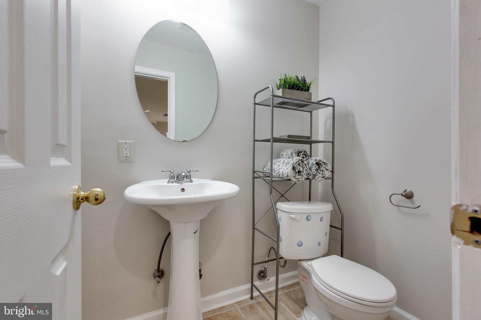 7086 Water Oak Road, Unit 200 Elkridge, MD 21075 - Photo 41 of 47 Half Bath #2, lower level