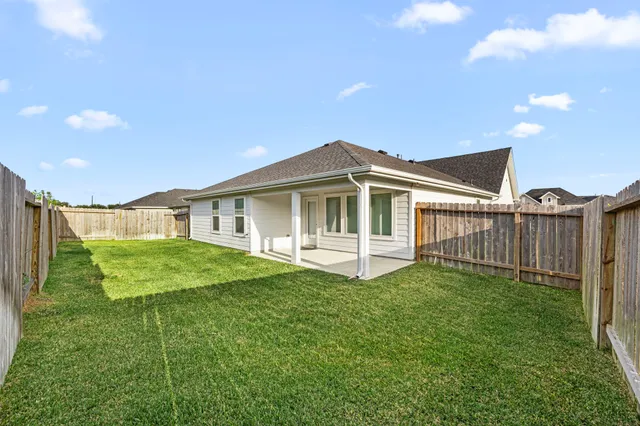 $2,600 | 2732 Misty Elm Lane, Rosenberg, TX 77469