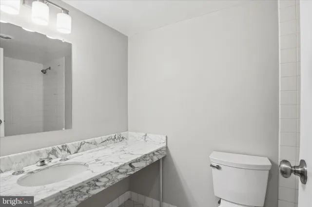 $3,100 | 301 North Beauregard Street, Unit 1404, Alexandria, VA 22312