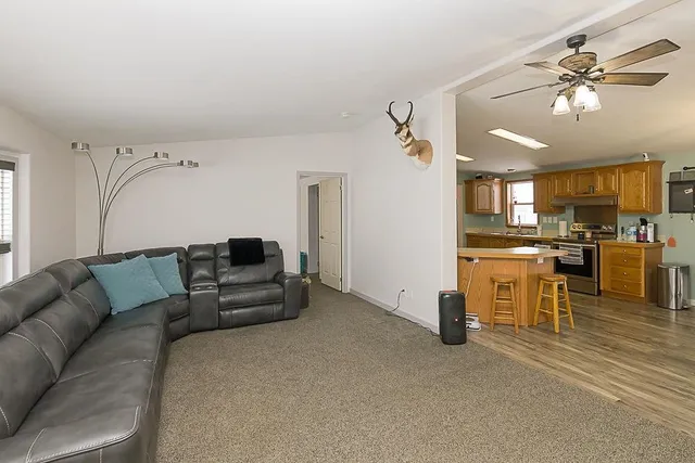 $425,000 | 2 Freight Wagon Road, Farson, WY 82932