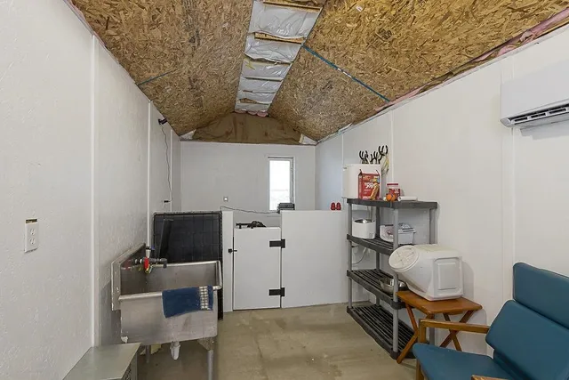 $425,000 | 2 Freight Wagon Road, Farson, WY 82932