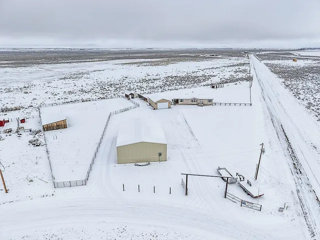 $425,000 | 2 Freight Wagon Road, Farson, WY 82932