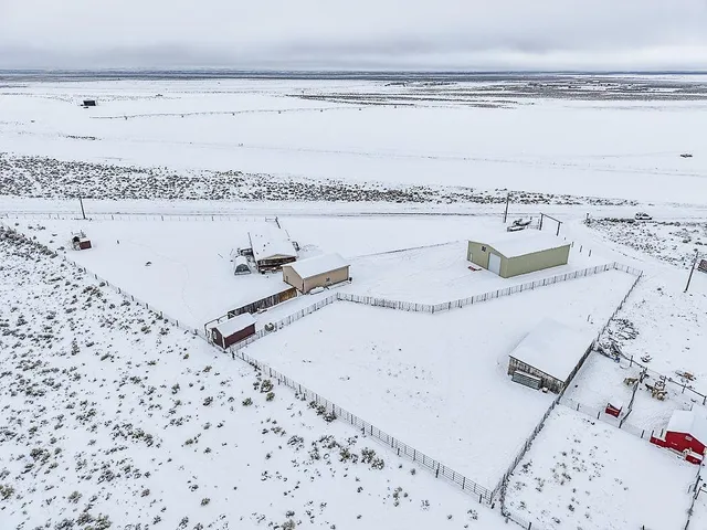 $425,000 | 2 Freight Wagon Road, Farson, WY 82932