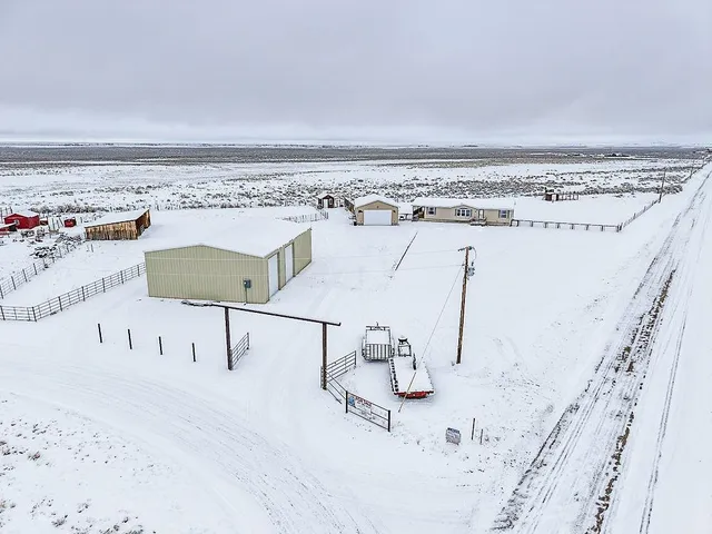 $425,000 | 2 Freight Wagon Road, Farson, WY 82932