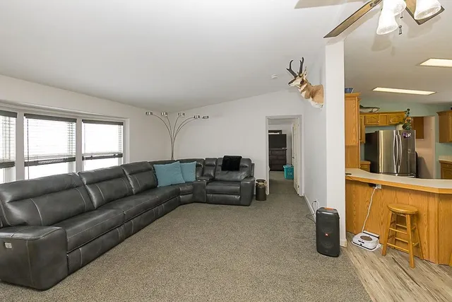 $425,000 | 2 Freight Wagon Road, Farson, WY 82932