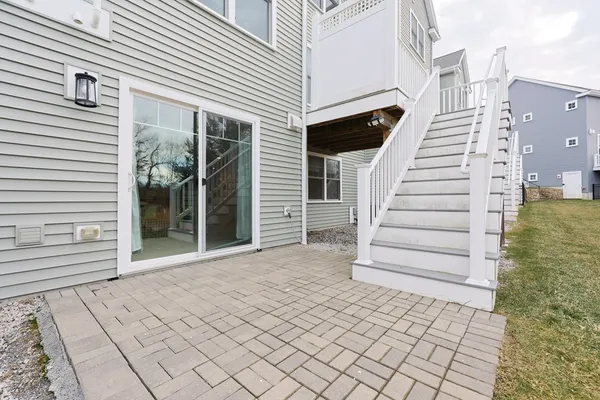 $4,200 | 8 Riverstone Way, Unit 8, Franklin, MA 02038