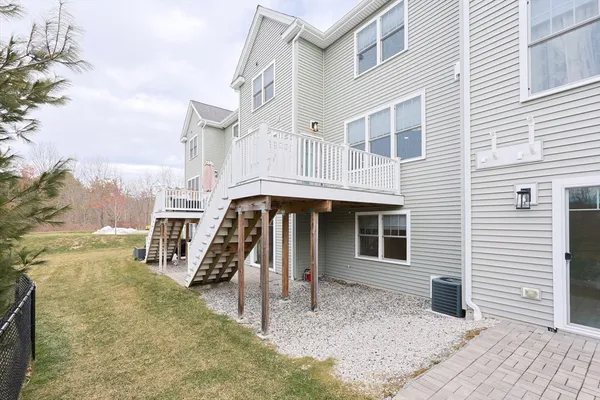 $4,200 | 8 Riverstone Way, Unit 8, Franklin, MA 02038
