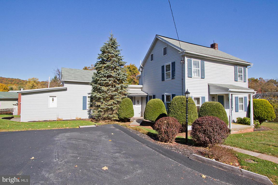 675 Hopeland Road Lititz, PA 17543 - Photo 4 of 54 Gallery Image 4