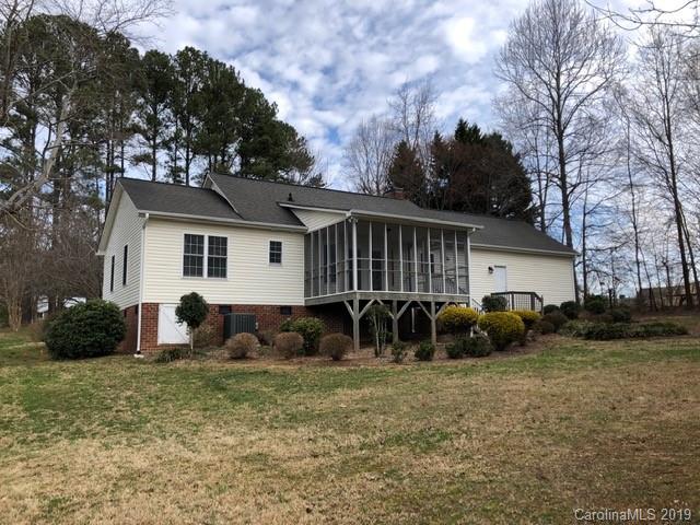 39 Shadowbrook Road Gastonia, NC 28056 - Photo 2 of 12 Gallery Image 2