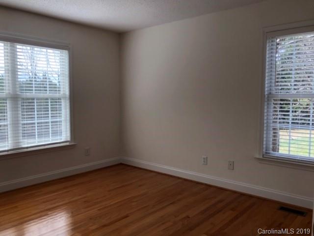 39 Shadowbrook Road Gastonia, NC 28056 - Photo 11 of 12 Gallery Image 11