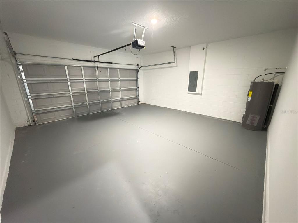 4650 Southwest 139th Place Ocala, FL 34473 - Photo 42 of 49 a view of an empty room