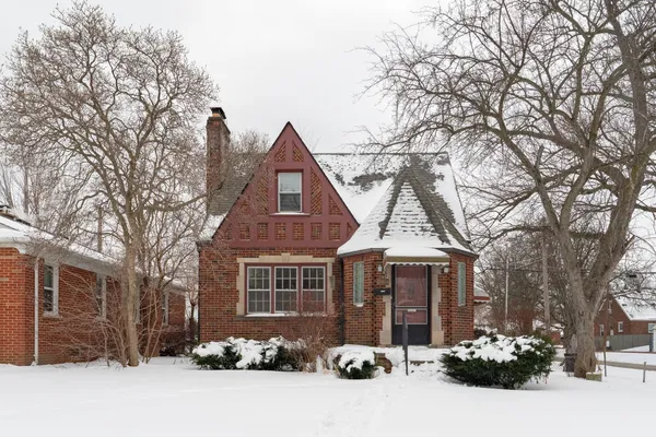 $159,999 | 20604 Washtenaw Street, Harper Woods, MI 48225