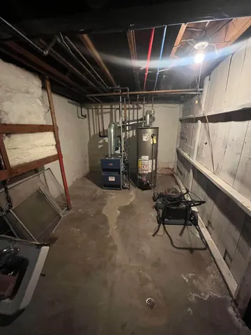 $159,999 | 20604 Washtenaw Street, Harper Woods, MI 48225