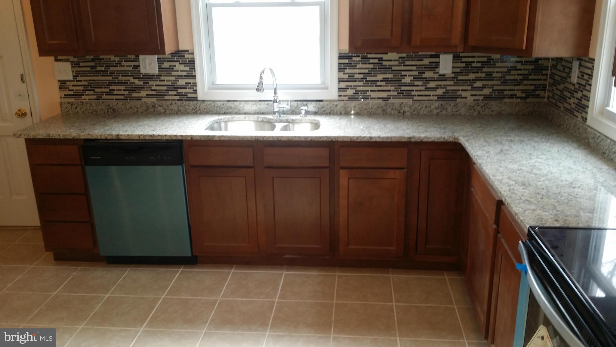 6715 Stanton Road Hyattsville, MD 20784 - Photo 3 of 12 Kitchen