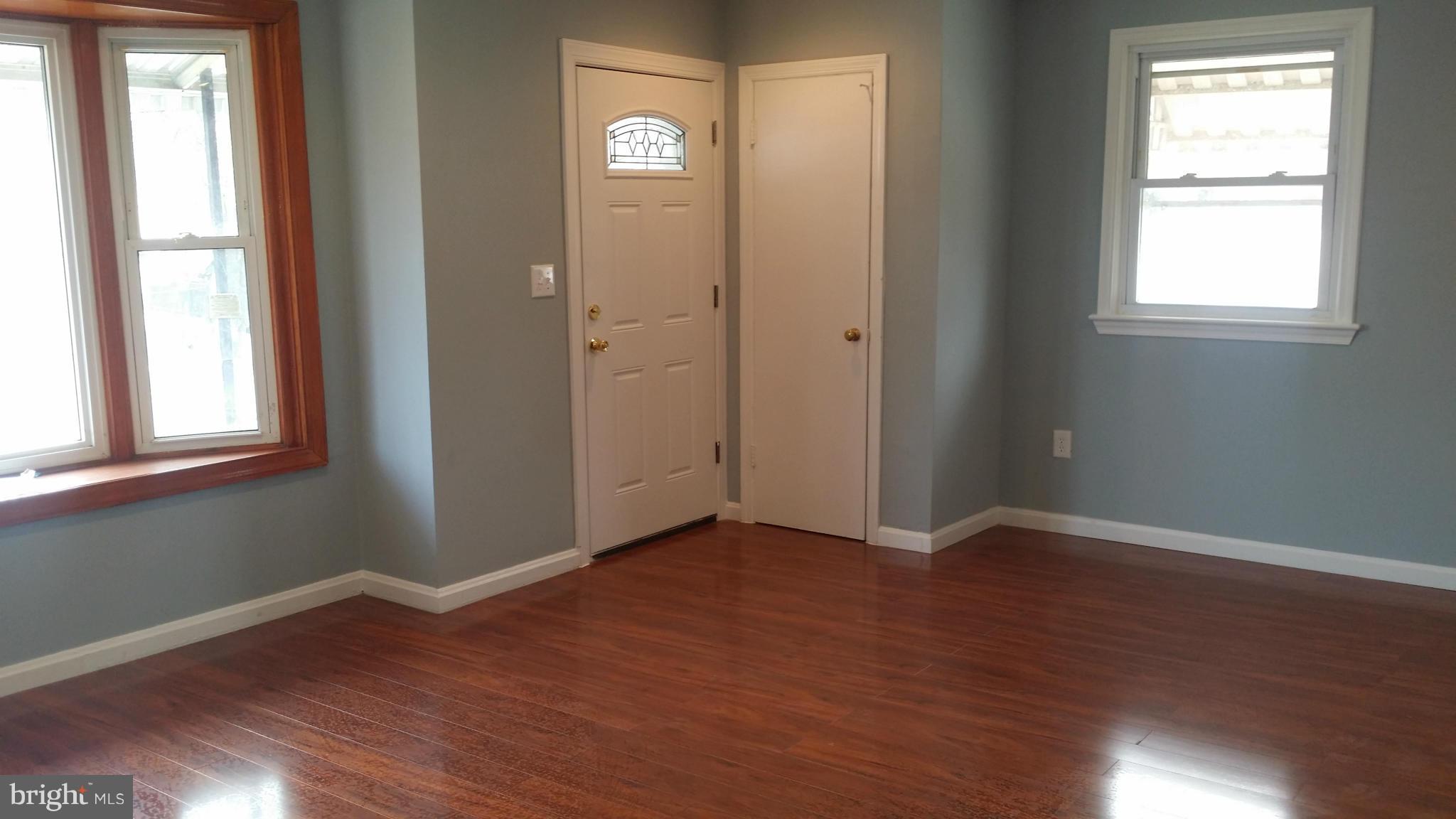 6715 Stanton Road Hyattsville, MD 20784 - Photo 4 of 12 Interior (General)
