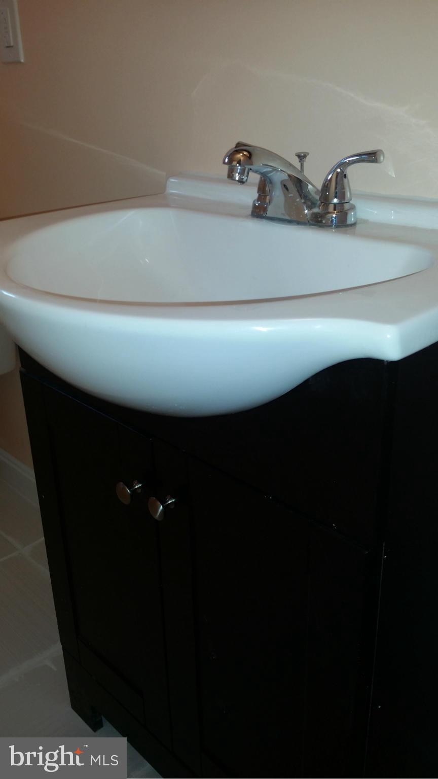 6715 Stanton Road Hyattsville, MD 20784 - Photo 7 of 12 Bath