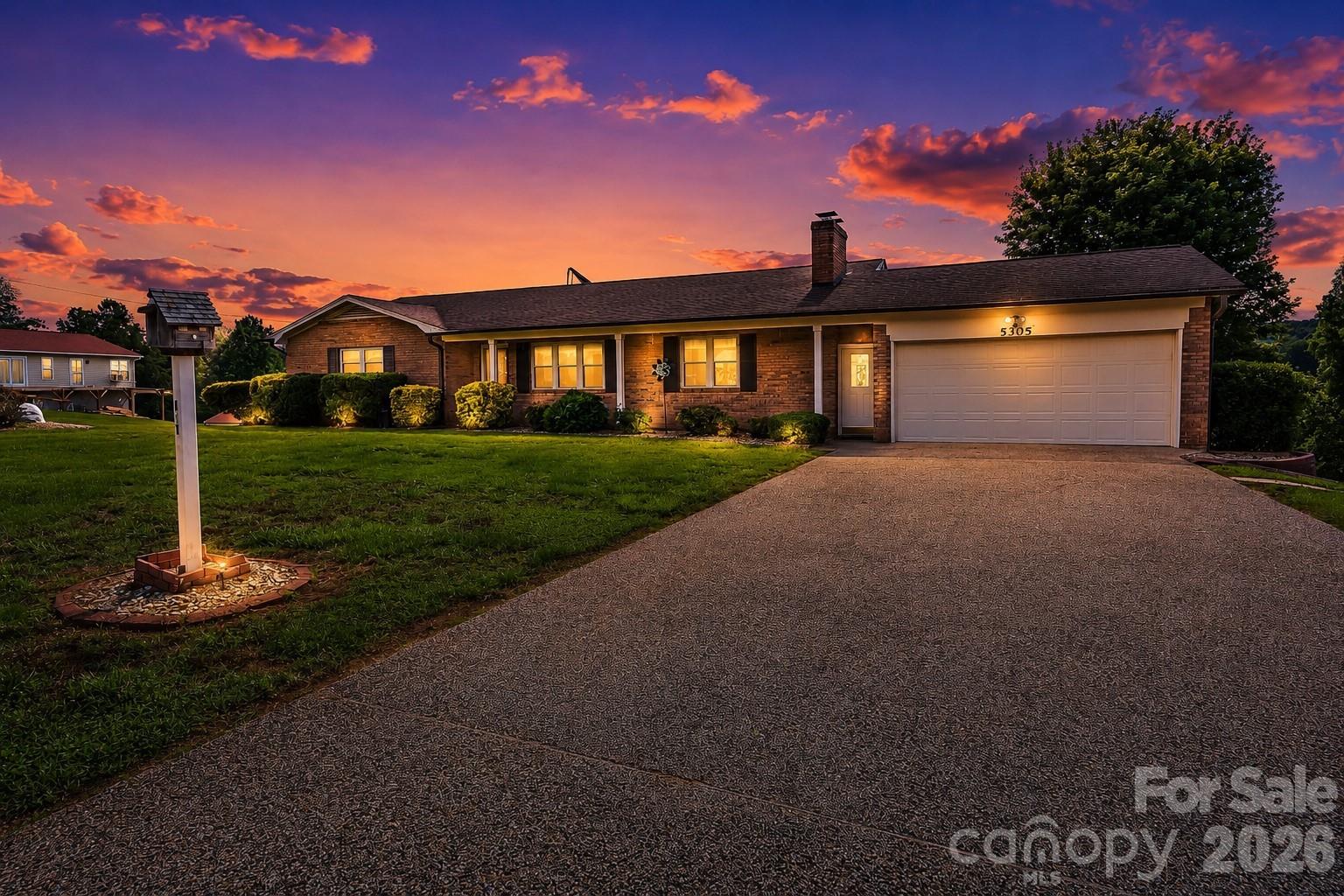 5305 Icard Ridge Road Hickory, NC 28601 - Photo 1 of 40