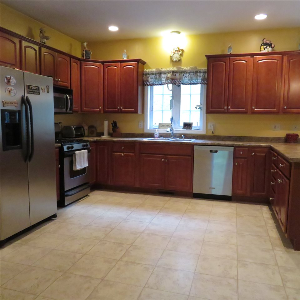 4 South Bow Road Bow, NH 03304 - Photo 5 of 29