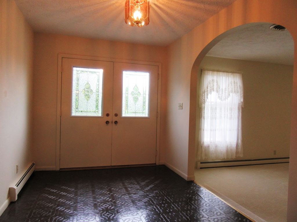 10425 108th Street West Taylor Ridge, IL 61284 - Photo 3 of 29 Gallery Image 3