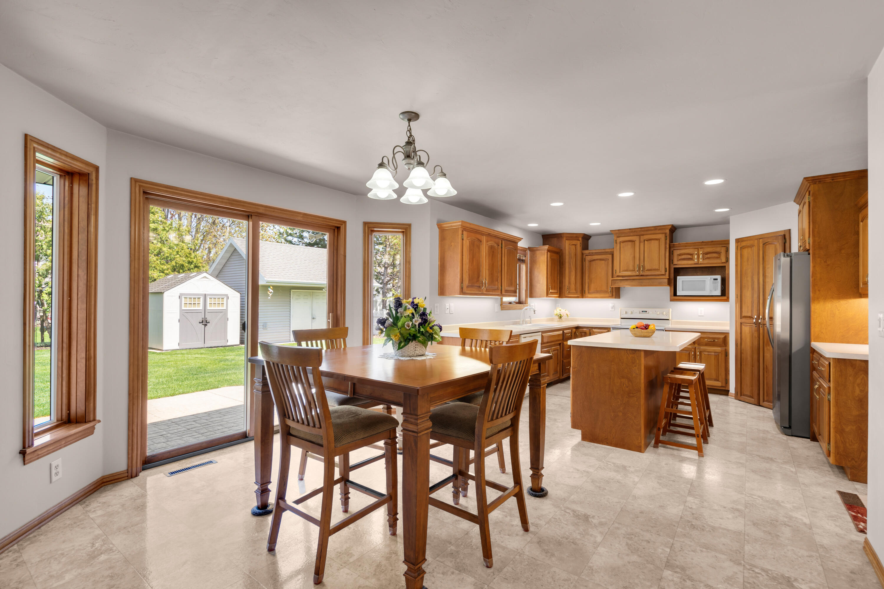 3445 Edinburgh Road Green Bay, WI 54311 - Photo 11 of 34 Interior_03148