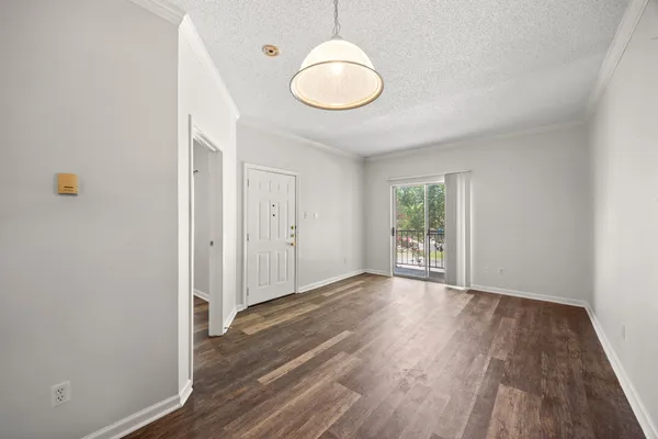 $850 | 12166 Metric Boulevard, Unit 233, Austin, TX 78758