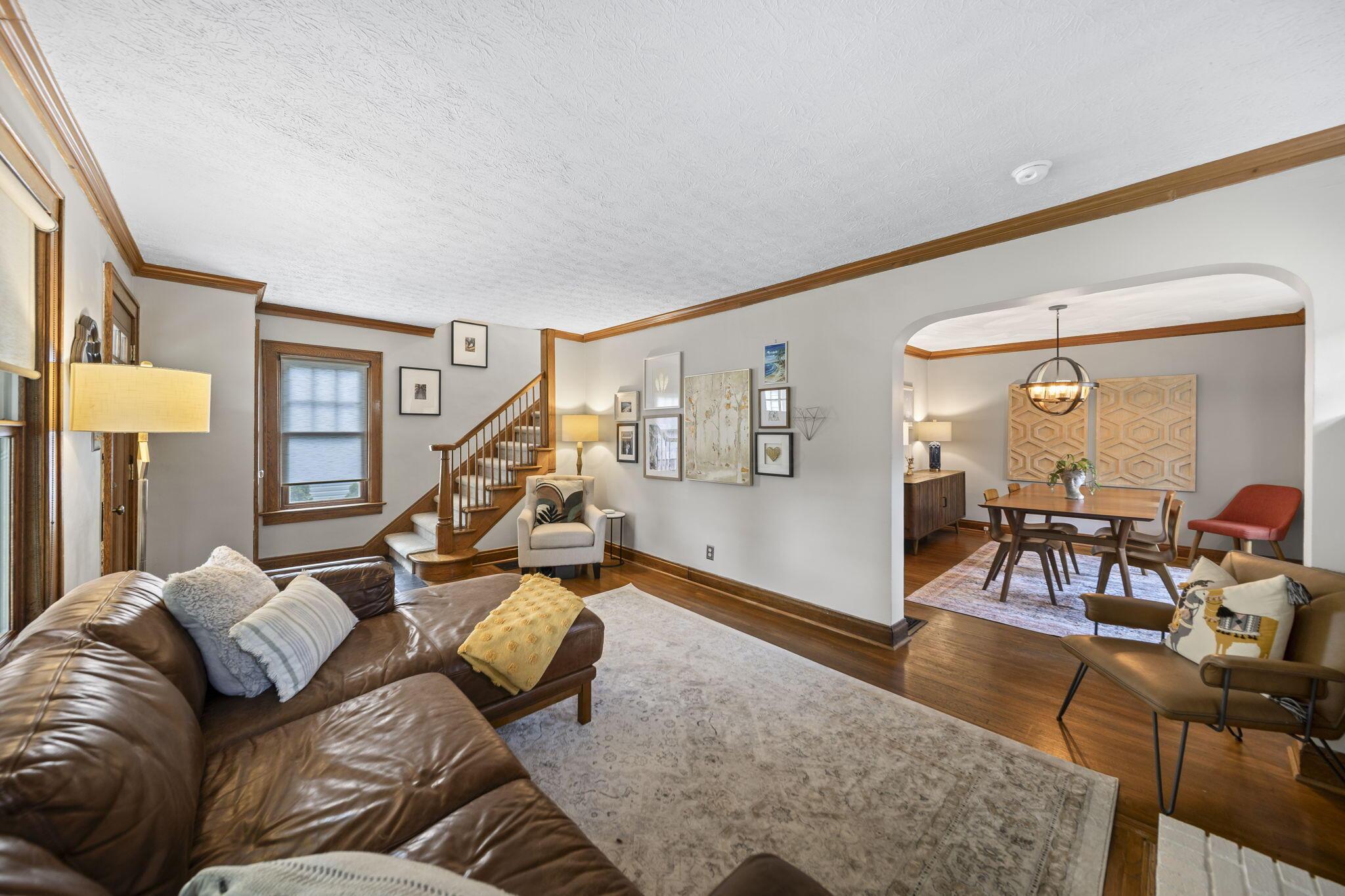 395 Brevoort Road Columbus, OH 43214 - Photo 13 of 64 Living Area
