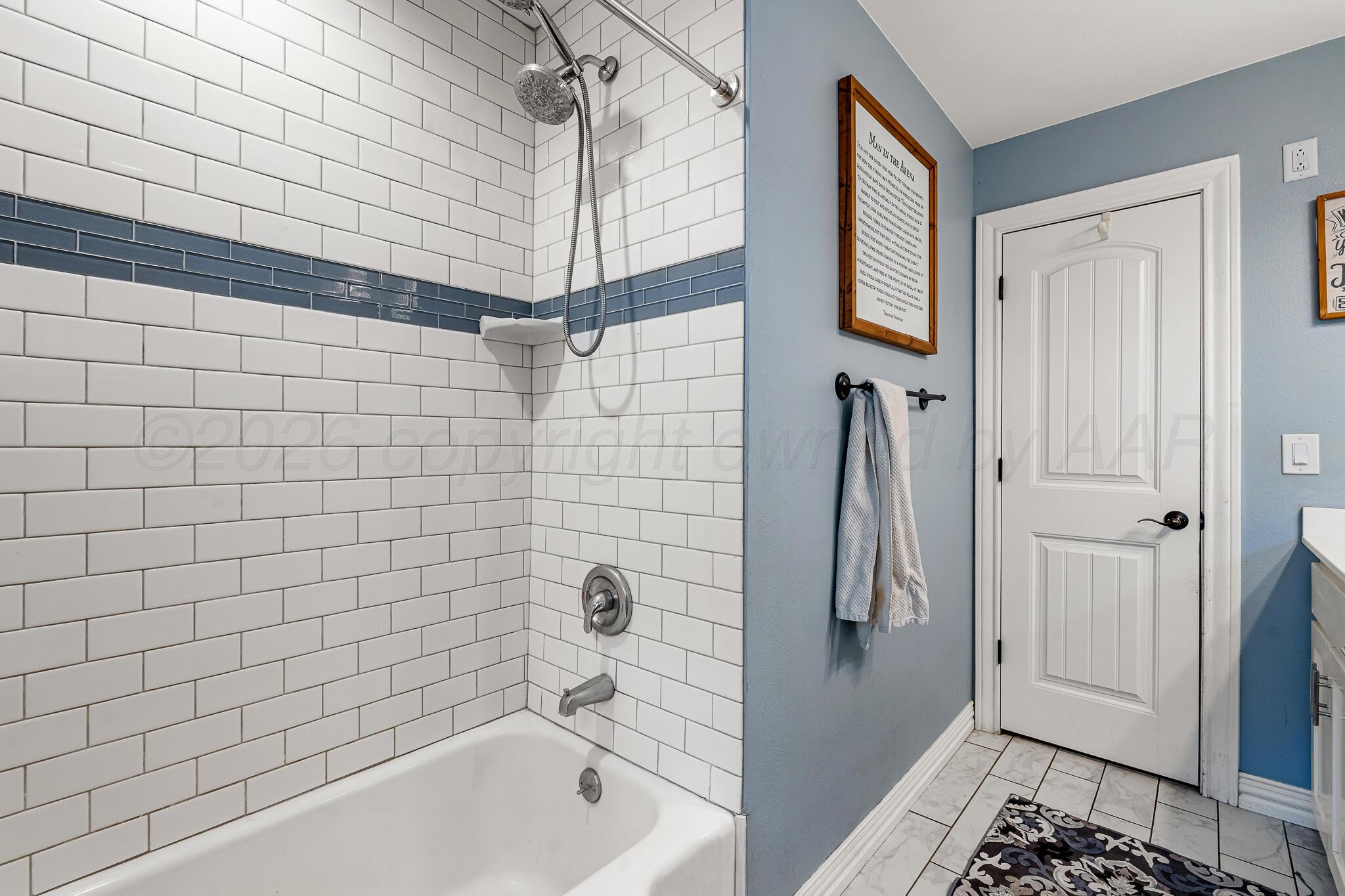 2307 Larry Street Amarillo, TX 79106 - Photo 26 of 35 Main bath