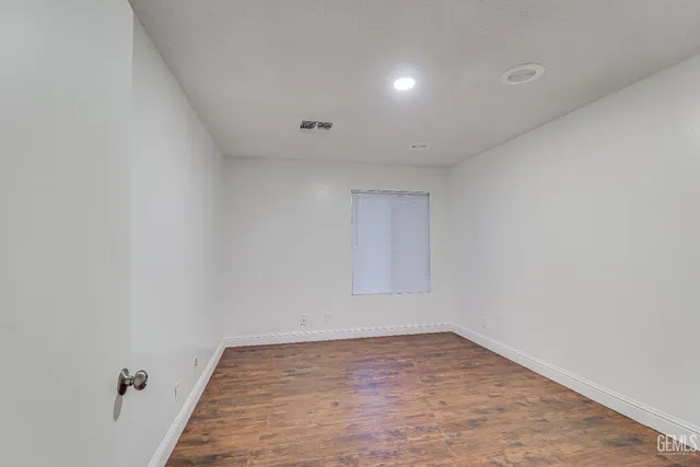 a view of empty room